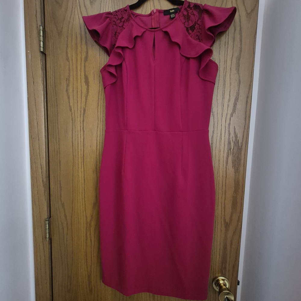 Women's RED Fitted Dress With Keyhole Front And Flutter Sleeve